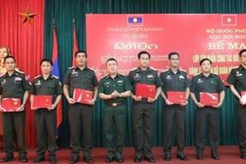 Bế mạc tập huấn công tác đối ngoại quốc phòng cho Quân đội nhân dân Lào