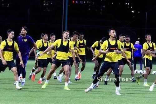 Báo Malaysia: 'Đây là thời điểm thích hợp để hạ gục tuyển Việt Nam'
