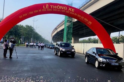 Thông xe đường vành đai Mai Dịch-Cầu Thăng Long rộng 16 làn