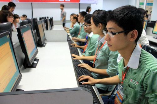'Tự học suốt đời quan trọng hơn văn bằng khá giỏi'