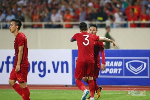 Báo Thái Lan: 'Đẳng cấp Quang Hải, bản lĩnh Việt Nam!'