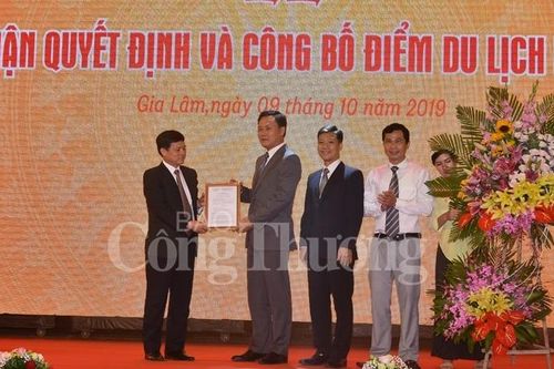 Làng gốm Bát Tràng chính thức trở thành điểm du lịch