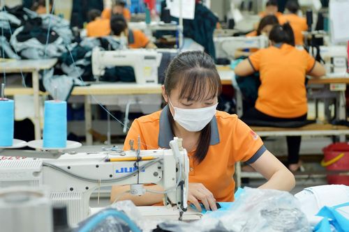 Xuất khẩu dệt may khó đến đích