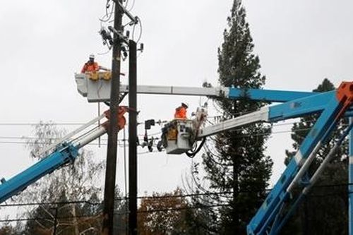 Gần 1 triệu ngôi nhà ở California bị cắt điện do nghi ngại cháy rừng