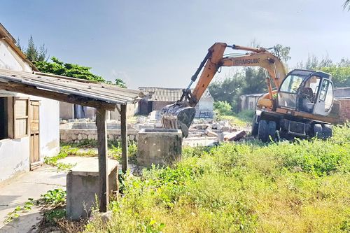 Cưỡng chế tháo dỡ 19 cơ sở sản xuất tôm giống ở phía Bắc TP Tuy Hòa
