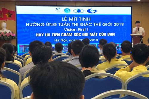 Việt Nam có hơn 200.000 người mù cần được ghép giác mạc
