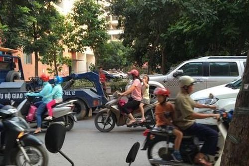 Tiết lộ những bất thường khi công an cẩu xe vi phạm ở Hà Nội