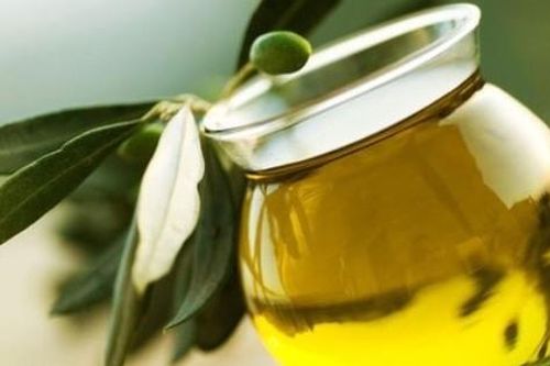 Ngạc nhiên với các loại tinh dầu ai cũng biết nhưng lại không biết cách dùng để trị cảm, ho thật tốt
