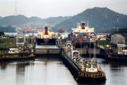 Hàng hóa lưu thông qua kênh đào Panama lập kỷ lục