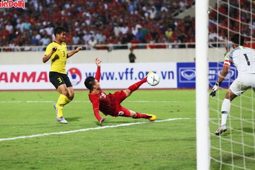 Nhìn lại siêu phẩm của Quang Hải giúp Việt Nam đánh bại Malaysia