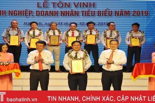 Hà Tĩnh vinh danh 53 doanh nghiệp, doanh nhân tiêu biểu năm 2019