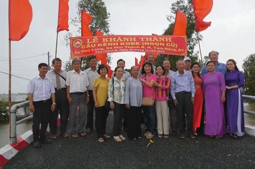 Khánh thành cầu nông thôn