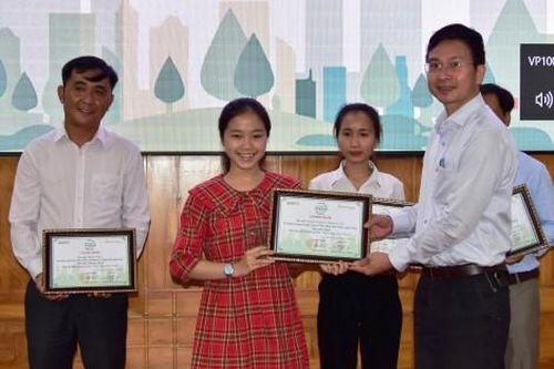 Kinh tế Trao giải cuộc thi viết về phong trào 'Ngày Chủ nhật Xanh'