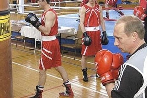 Tổng thống Putin tiết lộ chuyện từng bị vỡ mũi lúc đấm bốc