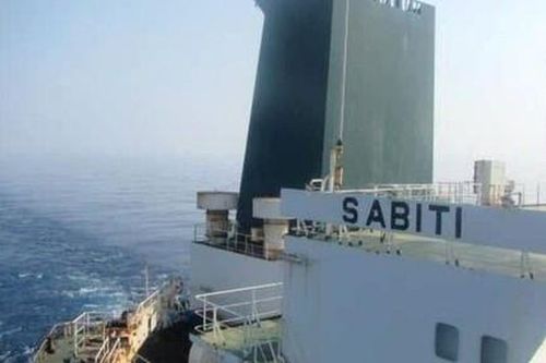 Tàu dầu Iran phát nổ ngoài khơi Saudi, nghi bị tấn công