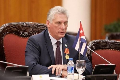 Lãnh đạo Việt Nam gửi điện mừng lãnh đạo Cộng hòa Cuba