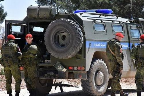 Đoàn xe tuần tra quân cảnh Nga bị trúng mìn tại Daraa, Syria