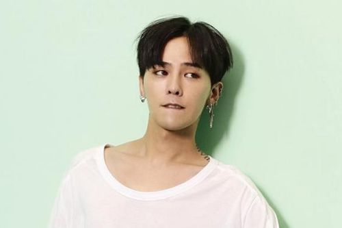 G-Dragon Bigbang giảng bài về phòng chống tự tử trong quân đội
