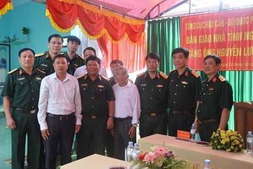 Tổng cục Hậu cần trao nhà tình nghĩa tặng thân nhân liệt sĩ
