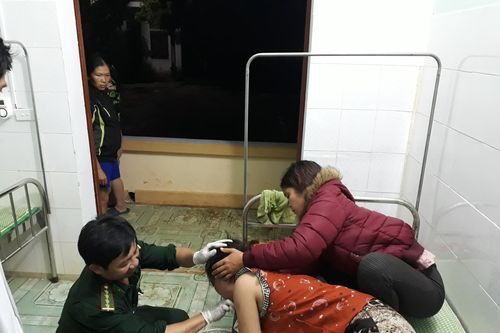 Cứu sống một phụ nữ ăn lá ngón tự tử