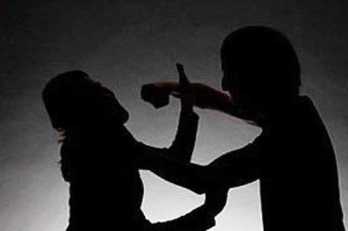 Hà Nội: Gã đàn ông đầu độc 2 con nhỏ rồi tự tử bất thành