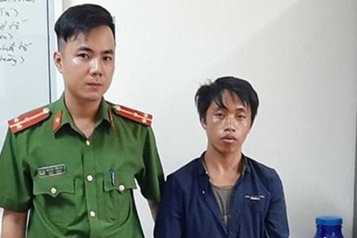 Dùng dao nhọn đâm vợ liên tiếp vì mâu thuẫn tình cảm