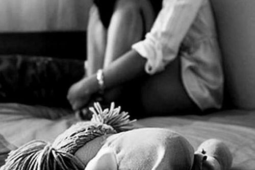 Rủ nữ sinh lớp 8 bỏ học, thuê nhà trọ nhiều lần giao cấu