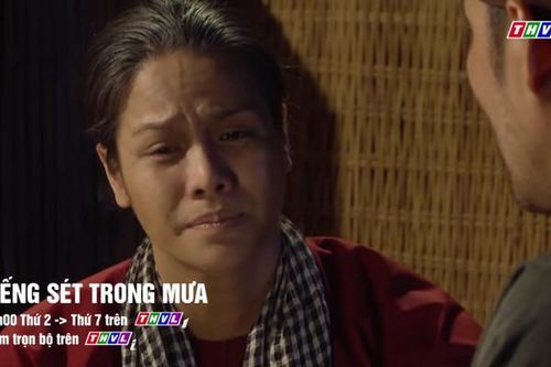 'Tiếng sét trong mưa' tập 36, Thị Bình khóc tiết lộ cho con trai quá khứ bị mẹ chồng đuổi khỏi nhà