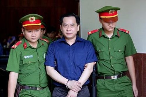 Xét xử vụ lừa làm quốc tịch sang Mỹ: Vũ 'nhôm' bất ngờ có đơn xin vắng mặt