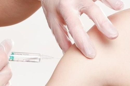 Vaccin HPV ngăn ngừa ung thư cổ tử cung nên tiêm ở độ tuổi nào là tốt nhất?