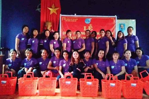 CLB 'Phụ nữ nói không với túi ni lông và rác thải nhựa dùng 1 lần'