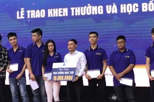 Giáo dục Tin tức giáo dục Trường ĐH Phú Xuân khai giảng năm học mới