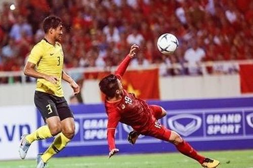 Việt Nam đánh bại Malaysia: Đẳng cấp 'Sao vàng'