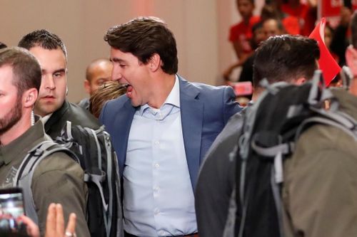 Thủ tướng Trudeau mặc áo chống đạn tại sự kiện vì bị đe dọa