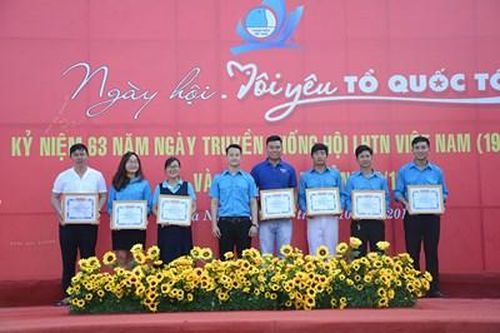 Sôi nổi Ngày hội 'Tôi yêu Tổ quốc tôi'