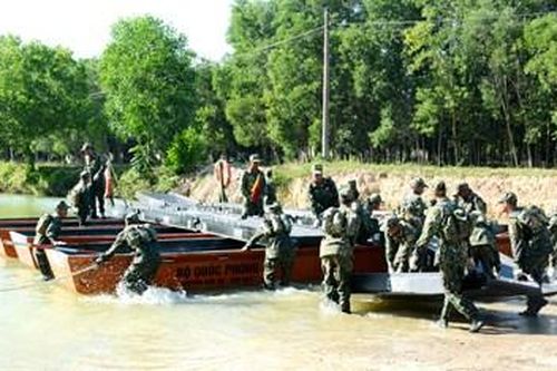 Luyện giỏi, sẵn sàng cơ động cứu hộ, cứu nạn