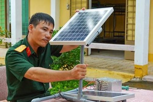 Cấp nguồn cho máy thông tin bằng năng lượng mặt trời