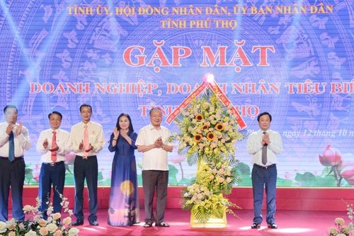 Doanh nhân Đất Tổ phải chú trọng nâng cao đạo đức kinh doanh, xây dựng văn hóa doanh nghiệp, doanh nhân