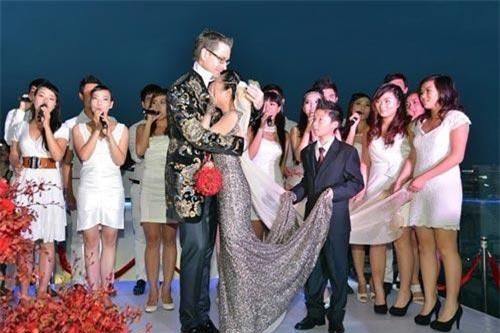 Sao Việt gặp sự cố dở khóc dở cười trong đám cưới, cô dâu ngất xỉu