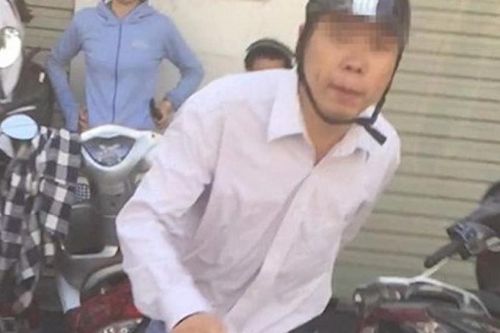 Kẻ hành hung người phụ nữ xếp hàng rút tiền ATM xin được bồi thường