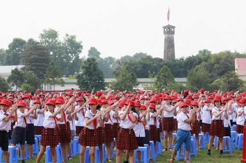 Hơn 2.500 người đồng diễn vũ điệu rửa tay với xà phòng