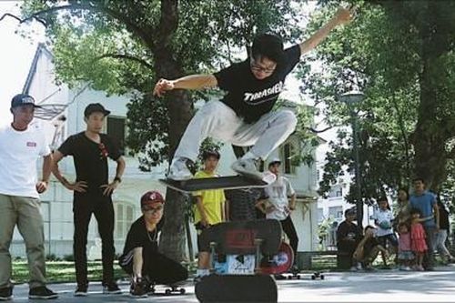 Đời sống Đời sống Skateboarding - sắc màu đường phố