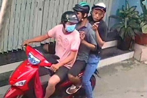 Bắt 3 thanh niên cướp túi hồ sơ có giấy báo tử