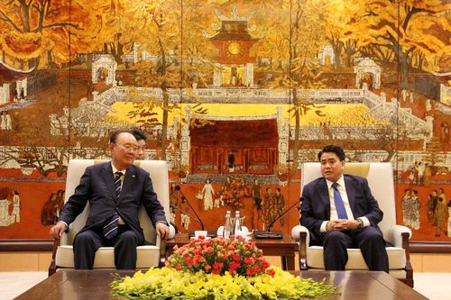 Trao chứng nhận đầu tư cho dự án Trường đua ngựa đầu tiên tại Việt Nam