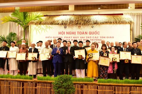 Phát huy vai trò của các tôn giáo trong bảo vệ môi trường
