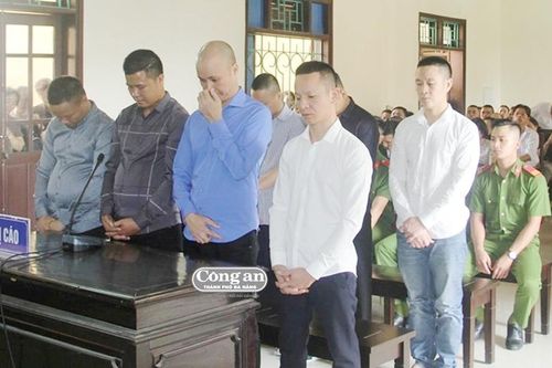 Trả giá vì máu 'yêng hùng'