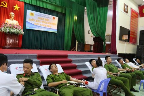 Tuổi trẻ CATP Đà Nẵng hiến hơn 100 đơn vị máu