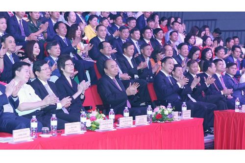Chính phủ hậu thuẫn việc làm giàu của người dân, doanh nhân