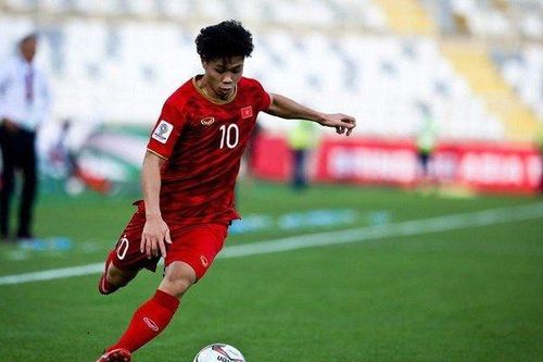 Tuyển Việt Nam so tài Indonesia: Công Phượng có đủ sức lôi kéo để tạo khoảng trống cho các đồng đội khác?