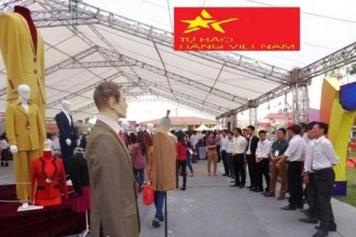 Hà Nội lần đầu tổ chức vinh danh làng nghề may comple, veston